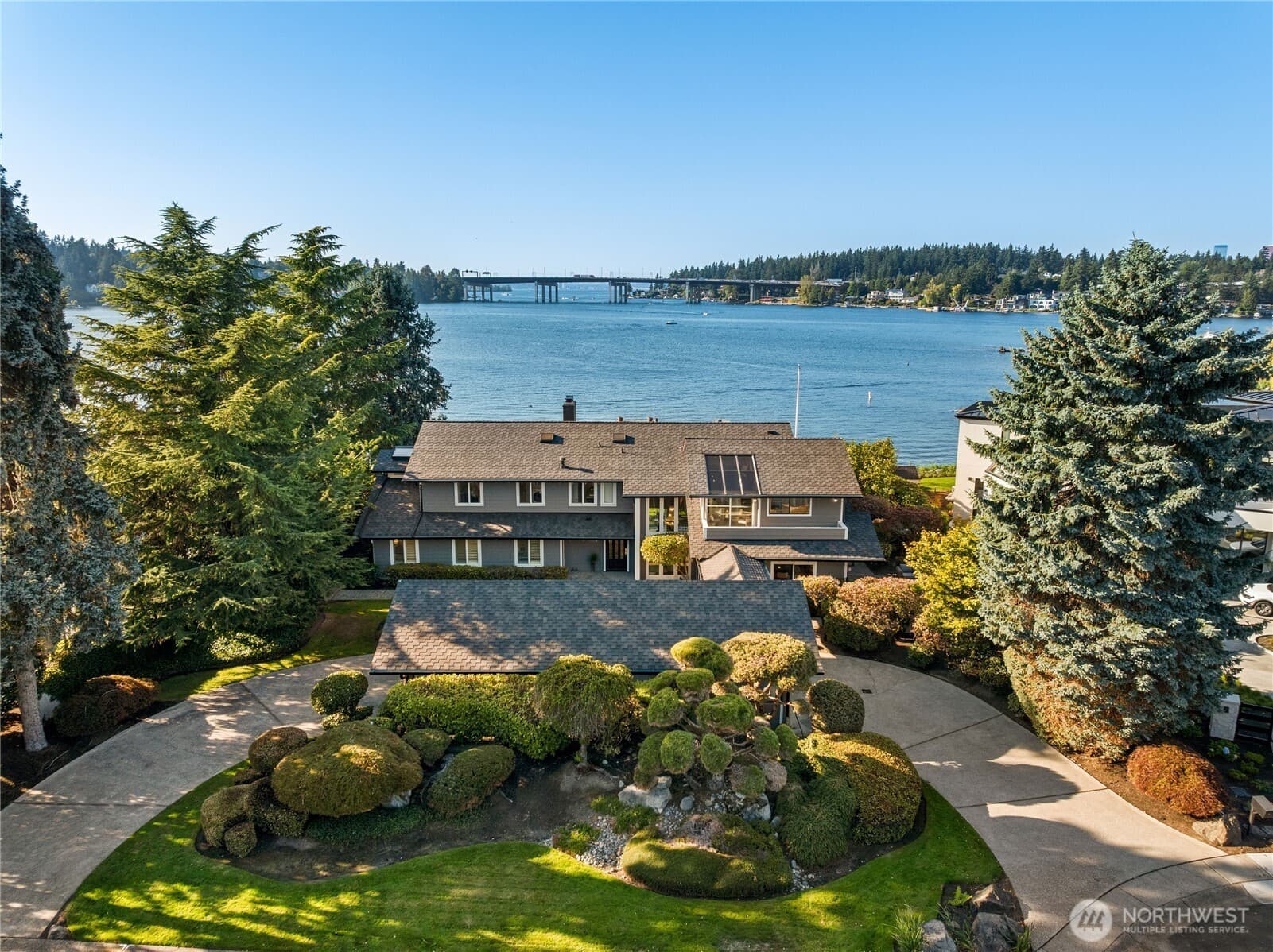 Property at 106 Cascade Key