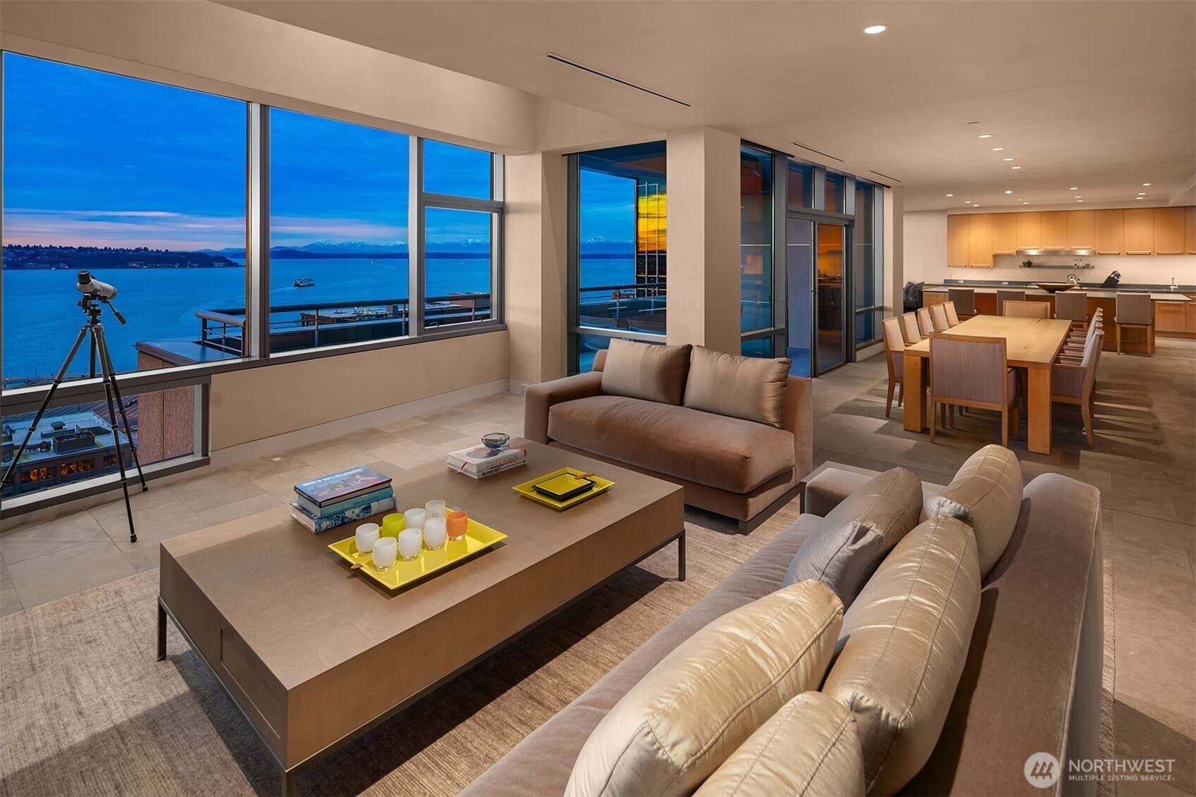 Property at 715 2nd Avenue #1501