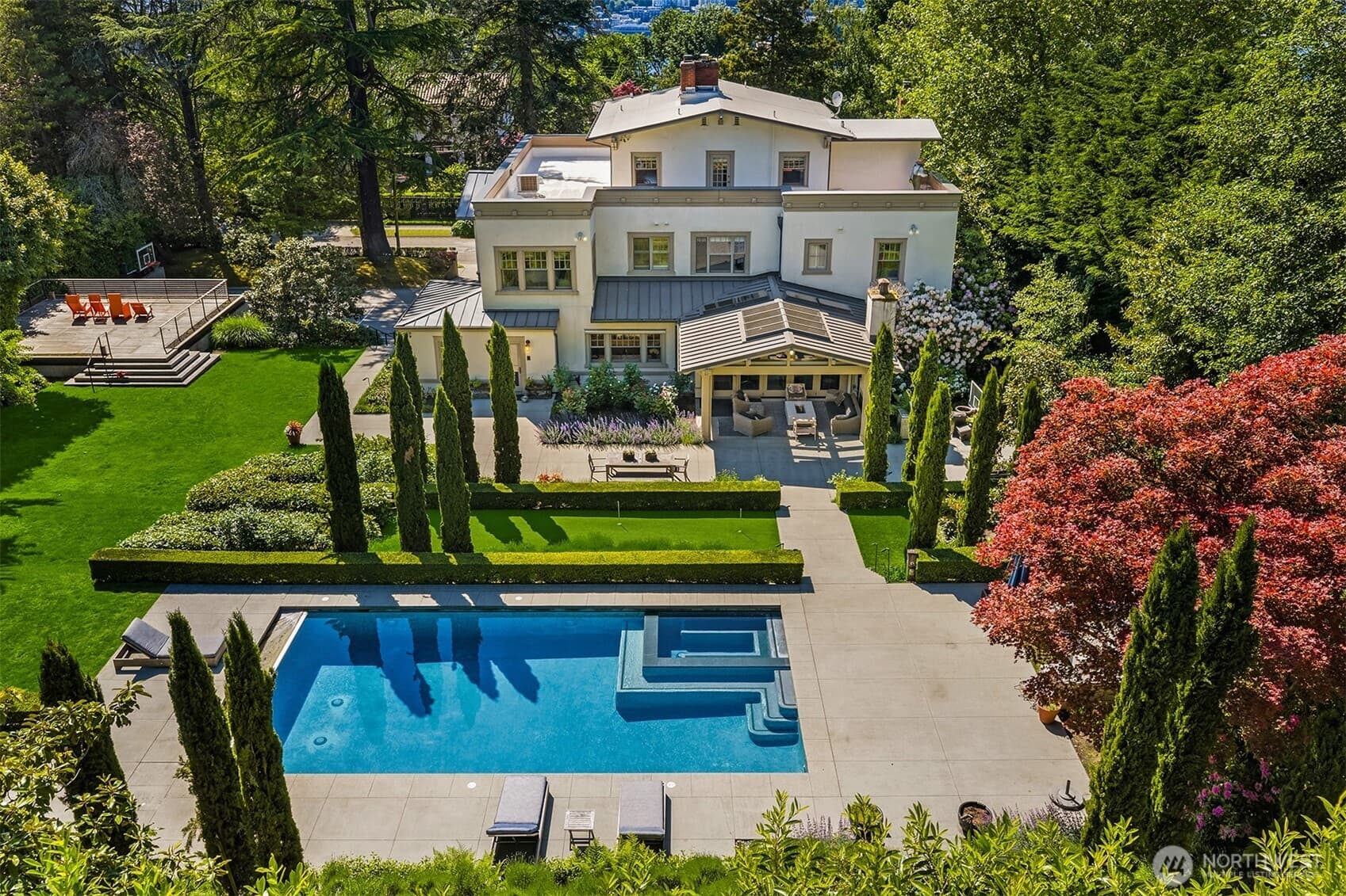 Property at 1642 Federal Avenue E