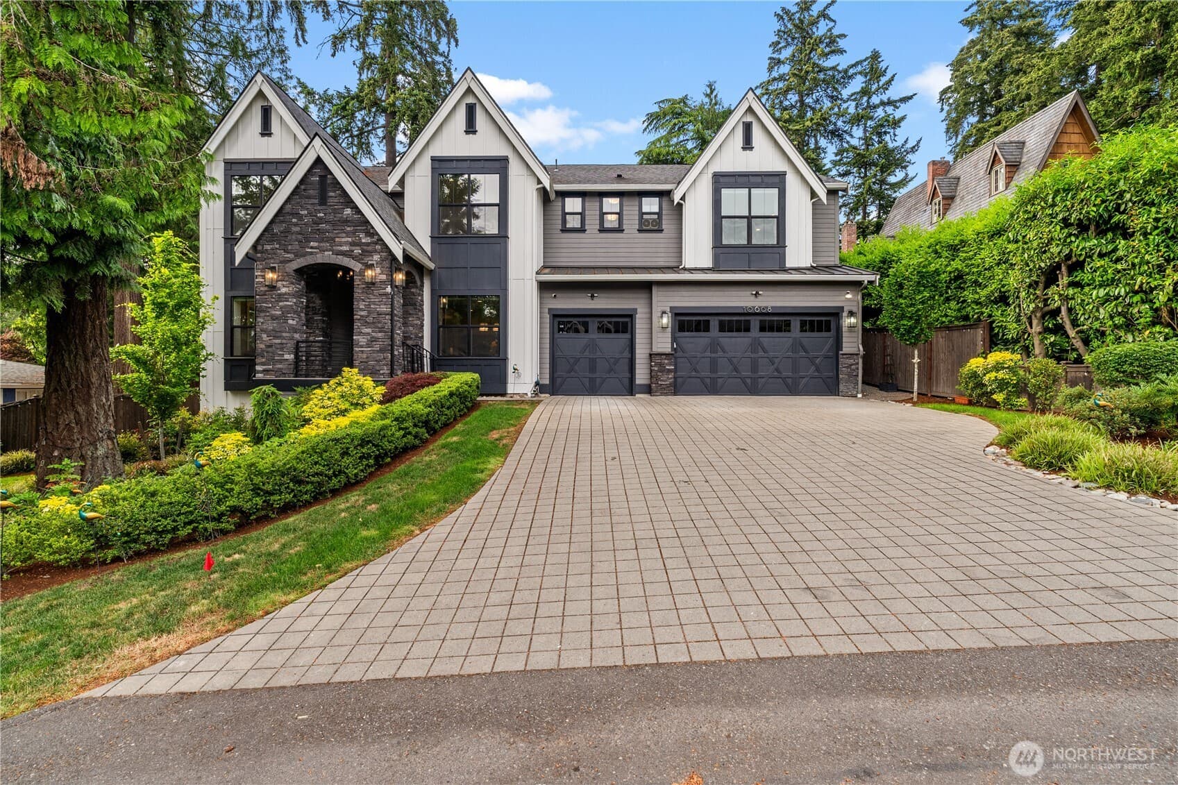 Property at 10668 SE 32nd Street