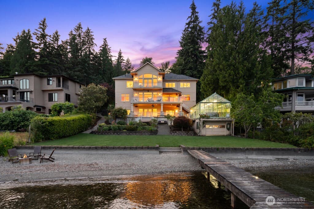 Property at 454 W Lake Sammamish Parkway NE