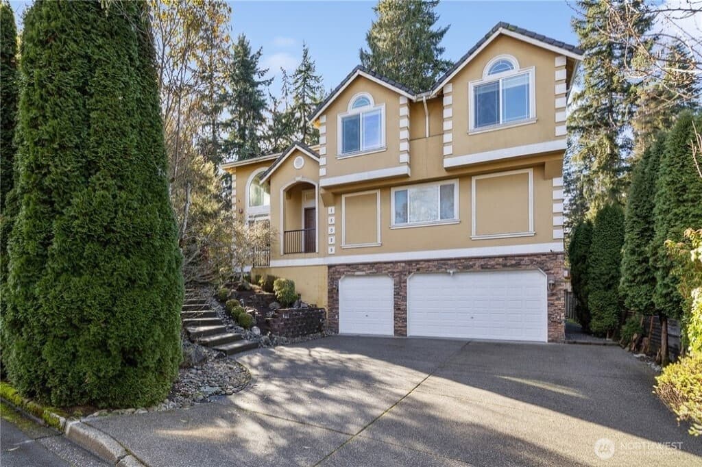 Property at 15025 SE 43rd St