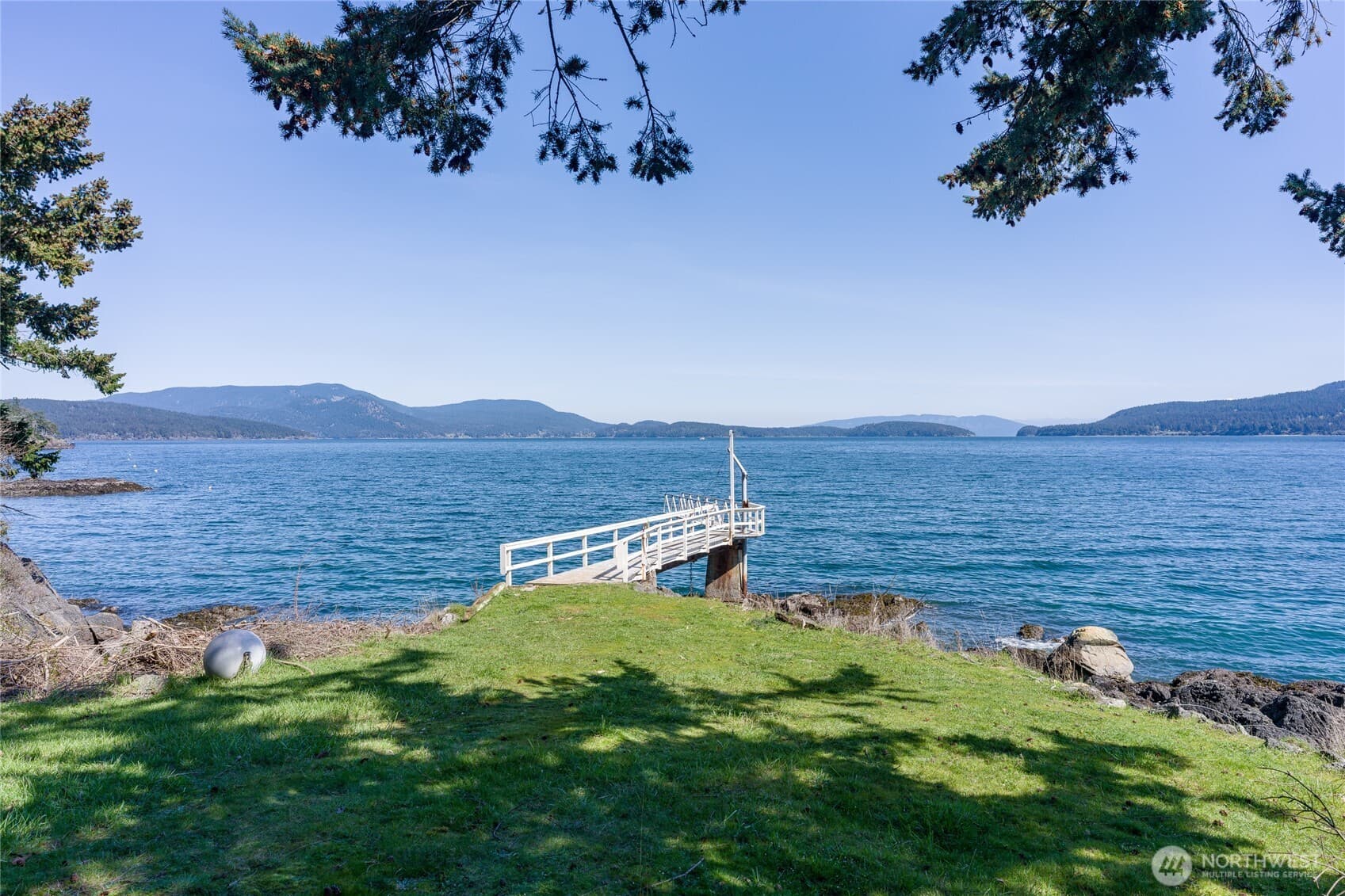 Property at 208 Tide's End Road