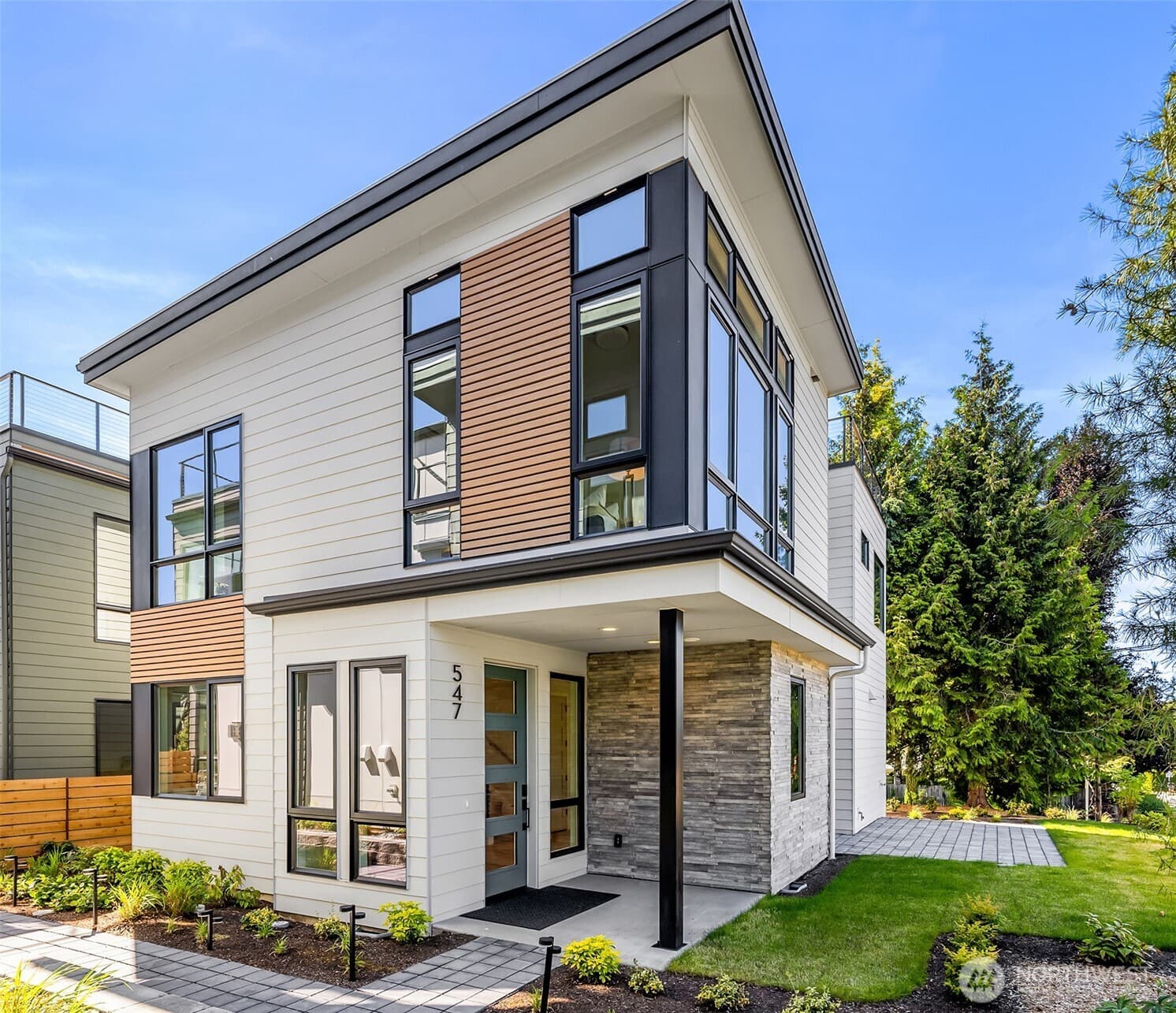 Property at 547 16th Avenue W