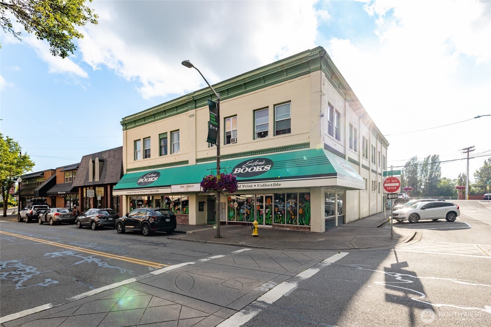 Property at 701 S 1st Street