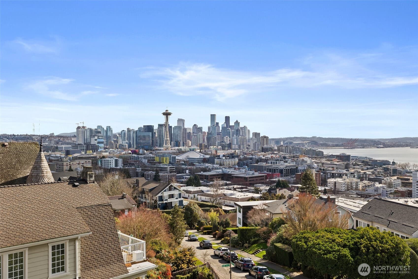 Property at 604 W Kinnear Place