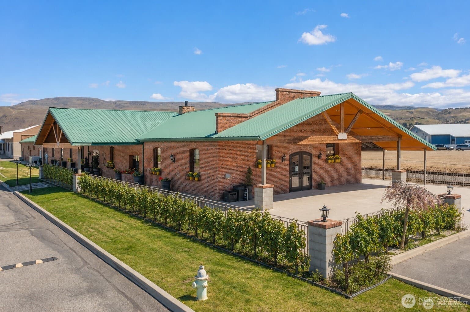 Property at 1 Vineyard Way